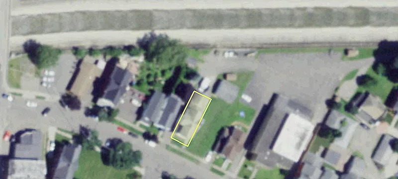 24 Maple St