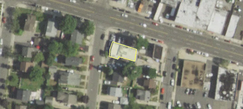 486 Merrick Rd