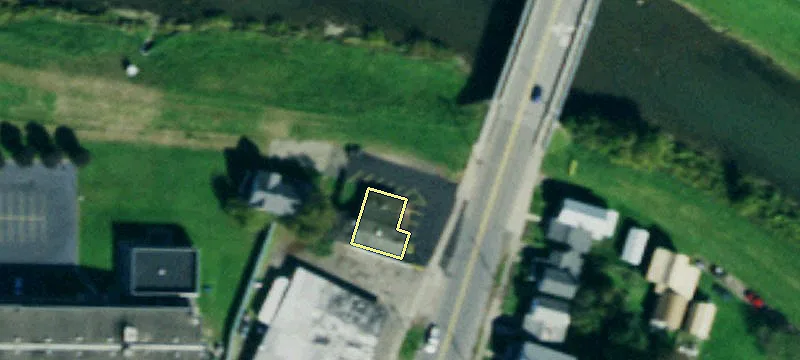 325 Main St