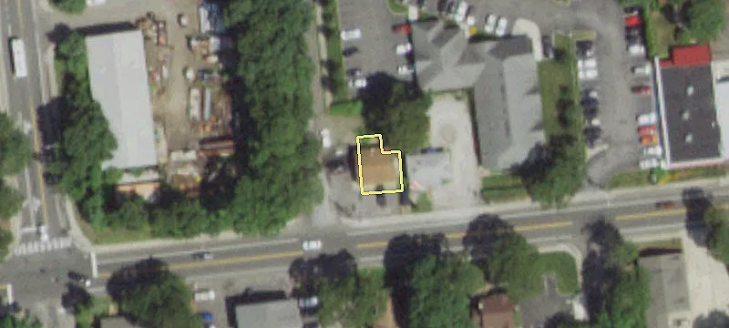 807 Hallock Ave