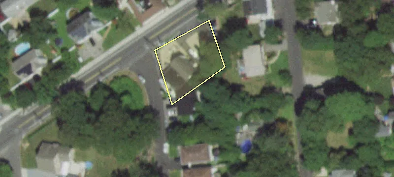 260 Echo Ave