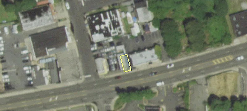 807 Montauk Hwy