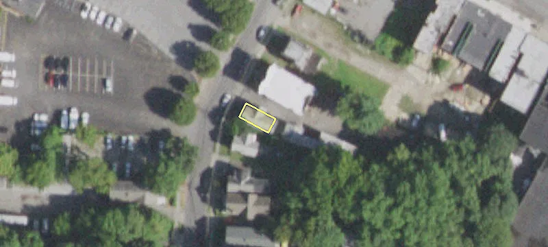 11 White St