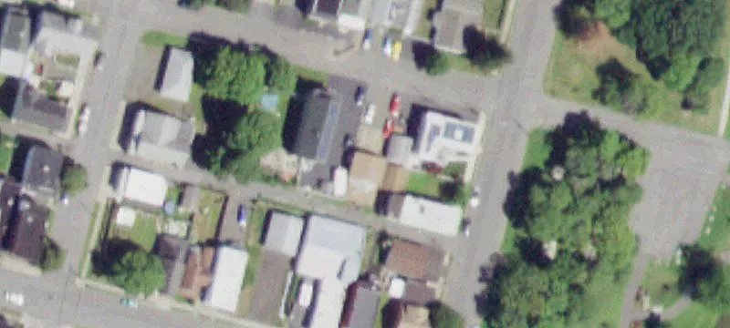 98 Van Schaick Ave
