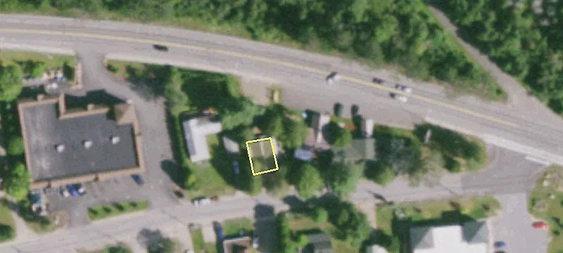 2022 Saranac Ave