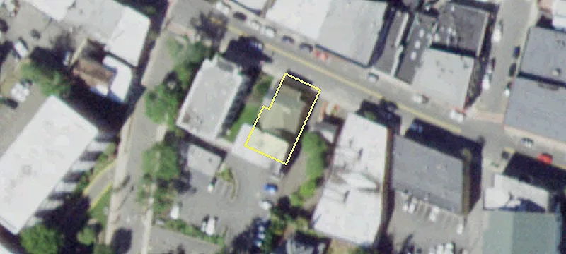 71 Lafayette Ave