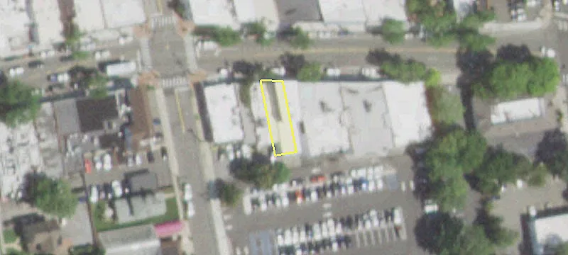 24 Main St