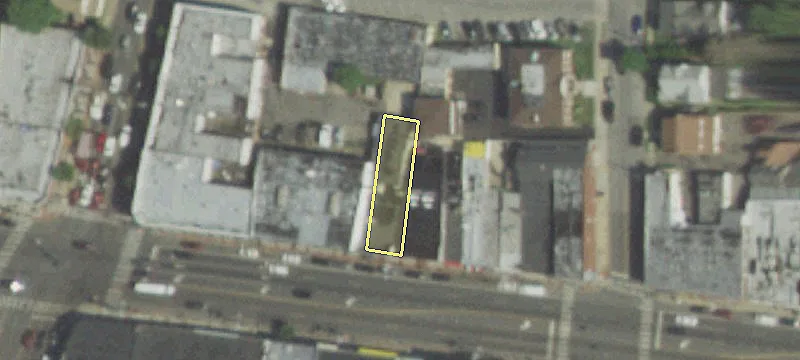 940 Hempstead Tpke