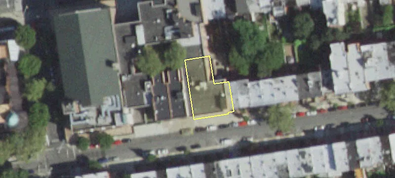 379 Putnam Ave