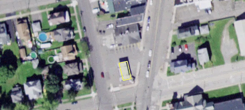 221 Oakwood Ave