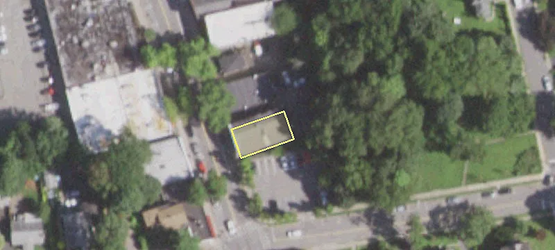 221 Main St