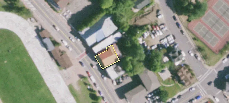 2669 Main St