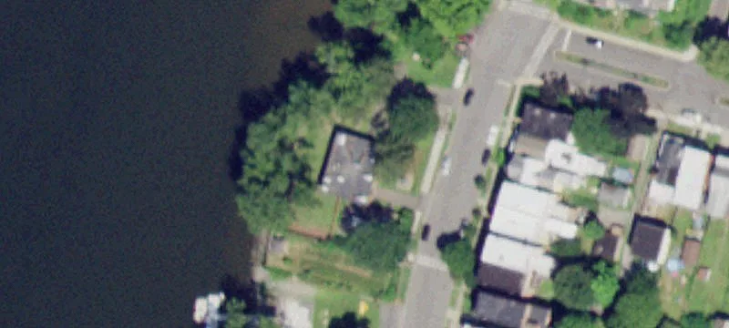 1st Riverside Ave