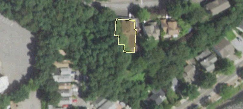 40 Pleasant Ave