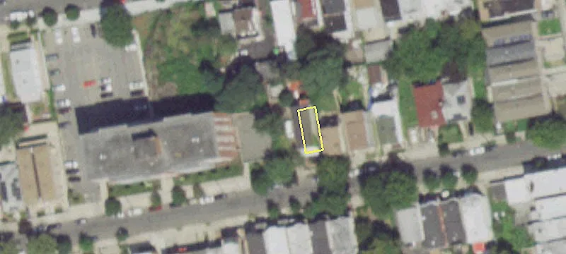 2047 Blackrock Ave