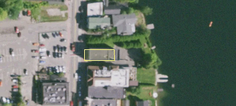2483 Main St