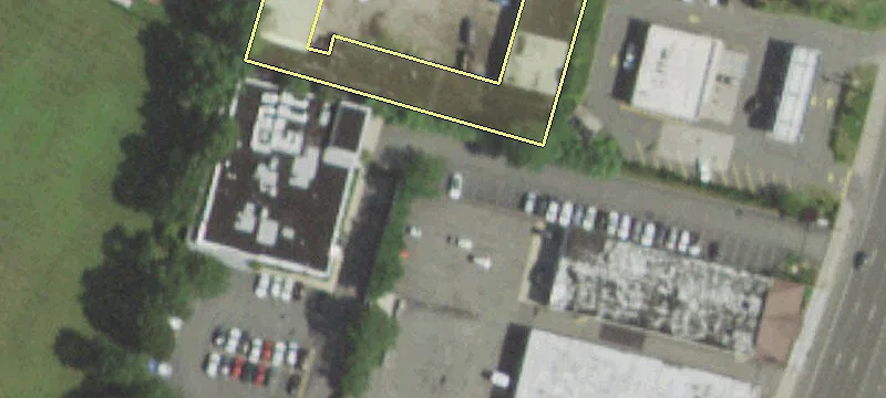 340 Broadhollow Rd