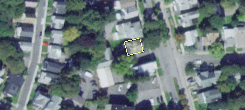 196 Main St