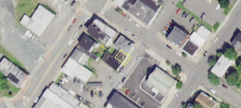 8 2nd Ave