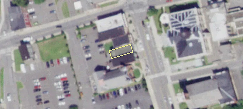 325 Main St