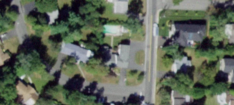 2 Cloverdale Ln