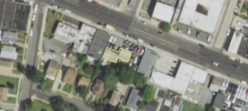 810 Merrick Rd