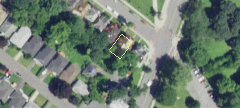 3 Leonard Pl
