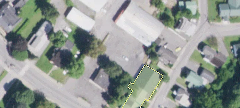 104 Chestnut Ln