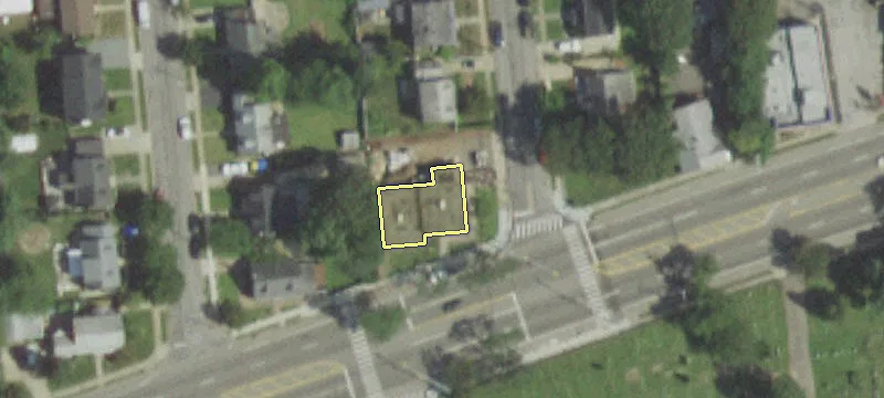 300 Old Country Rd