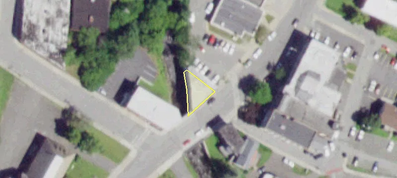 33-35 Main St
