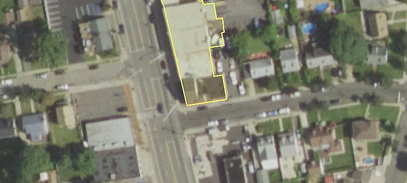 852 Willis Ave