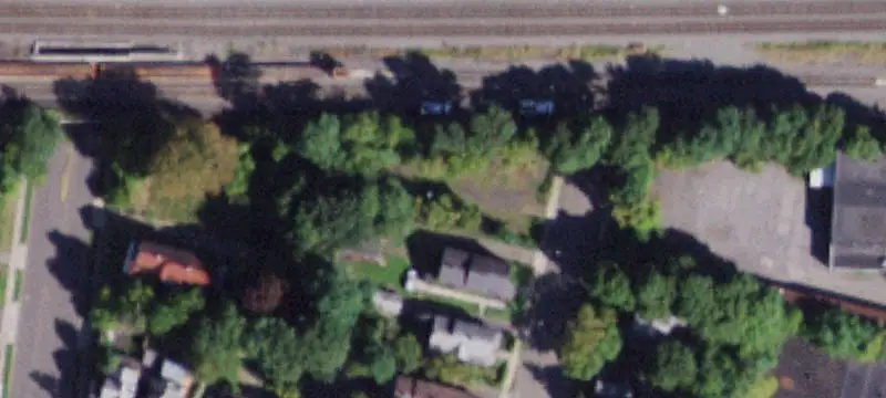 169 Oak St