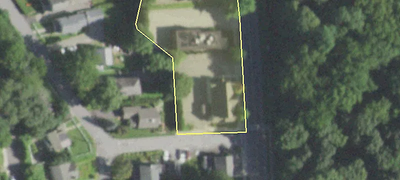 18 Woodsbridge Rd