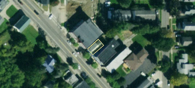 124 Main St