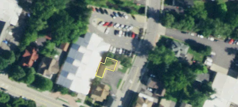 10 School St