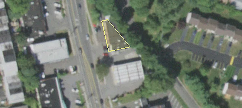 16-18 Rte 9th S