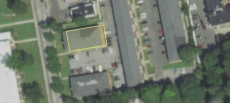 295 Merrick Rd