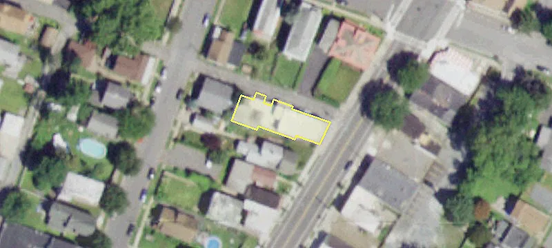 637 3rd Ave