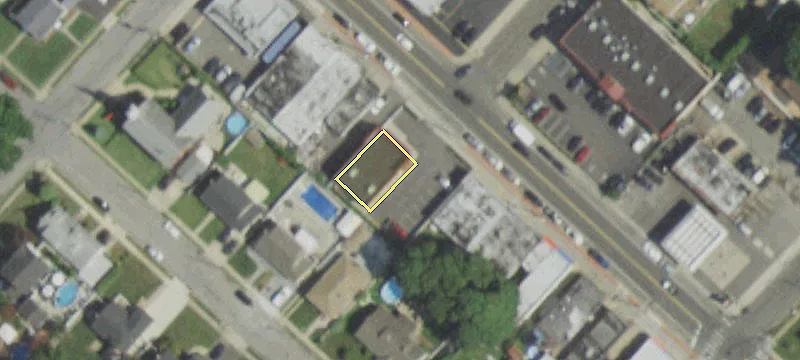 527 Mdw Ave