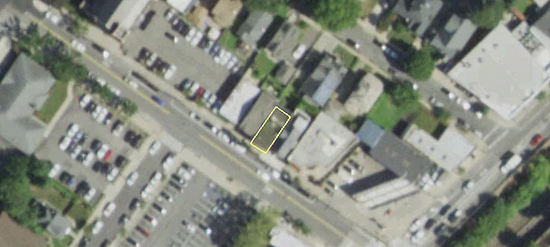 93 New Dorp Ln