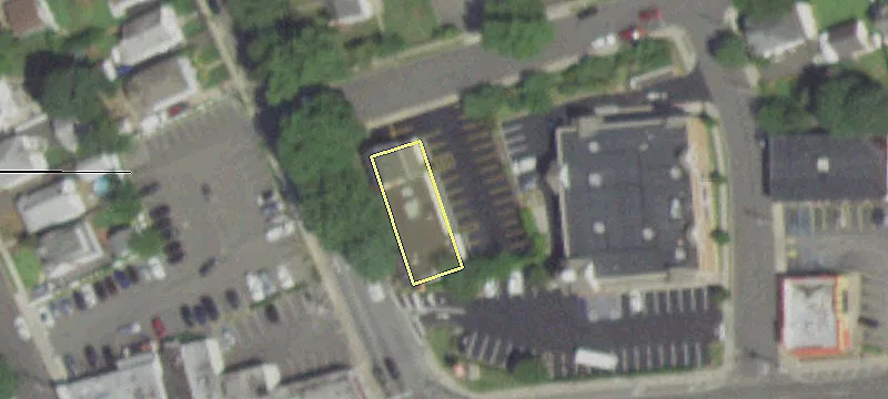 18 Ellison Ave