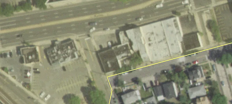 325 Sunrise Hwy
