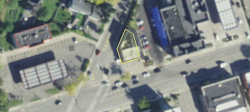 690 Main St