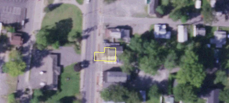 608 Main St