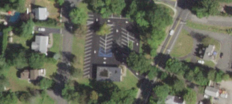 422 Western Hwy