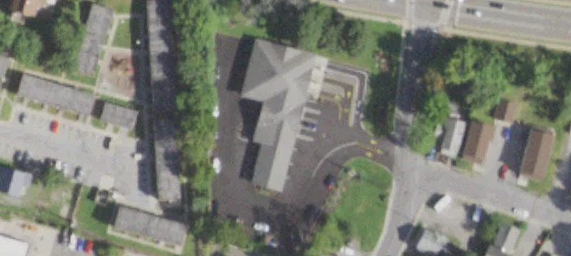 15 Grand Ave