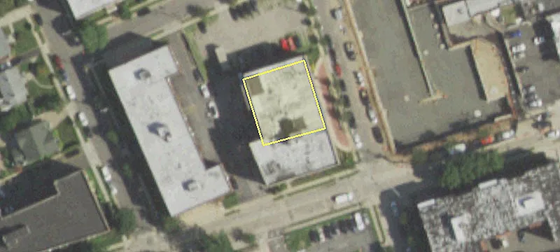 135 3rd Ave