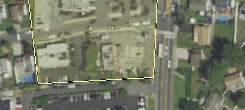 945 Hicksville Rd