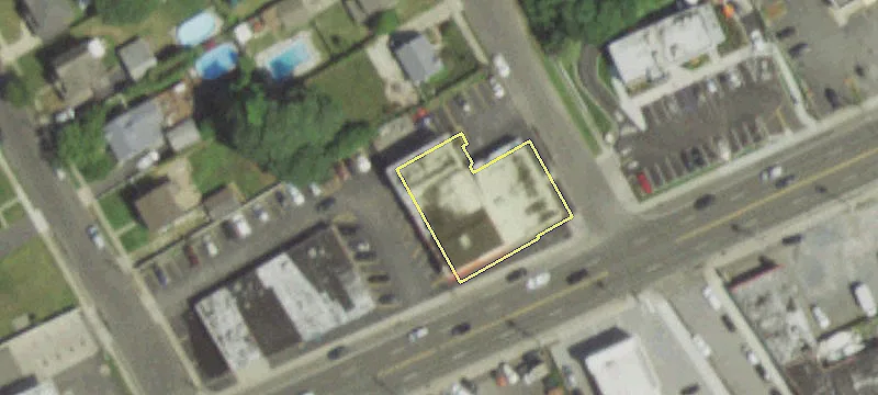 300 Montauk Hwy