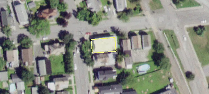 138 2nd Ave